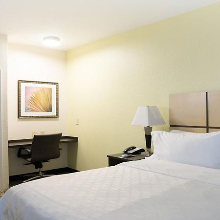 Candlewood Suites Bay City By Ihg Dış mekan fotoğraf
