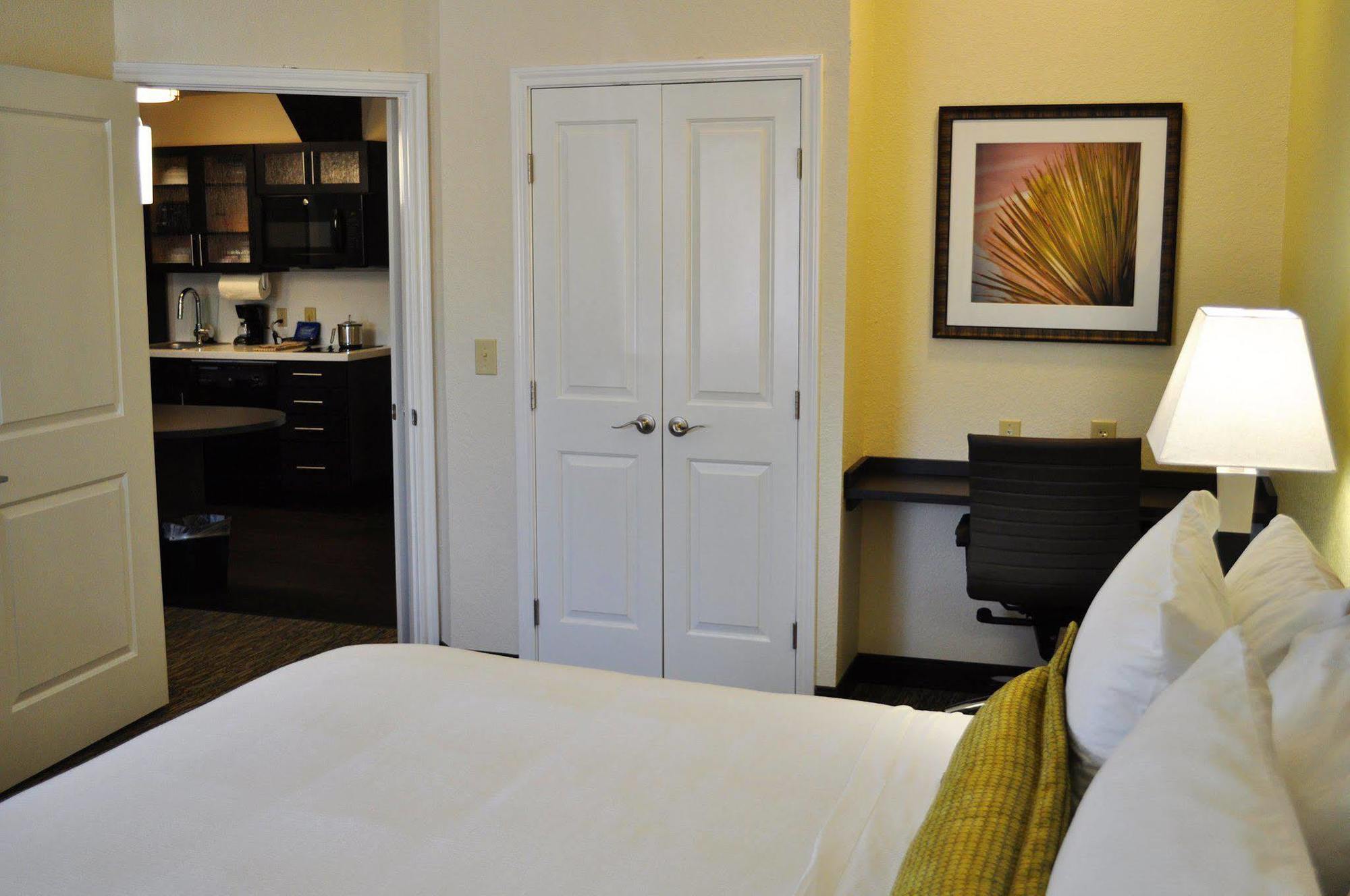 Candlewood Suites Bay City By Ihg Dış mekan fotoğraf
